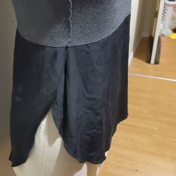 Wilfred with silk shirt - Picture 4 of 6